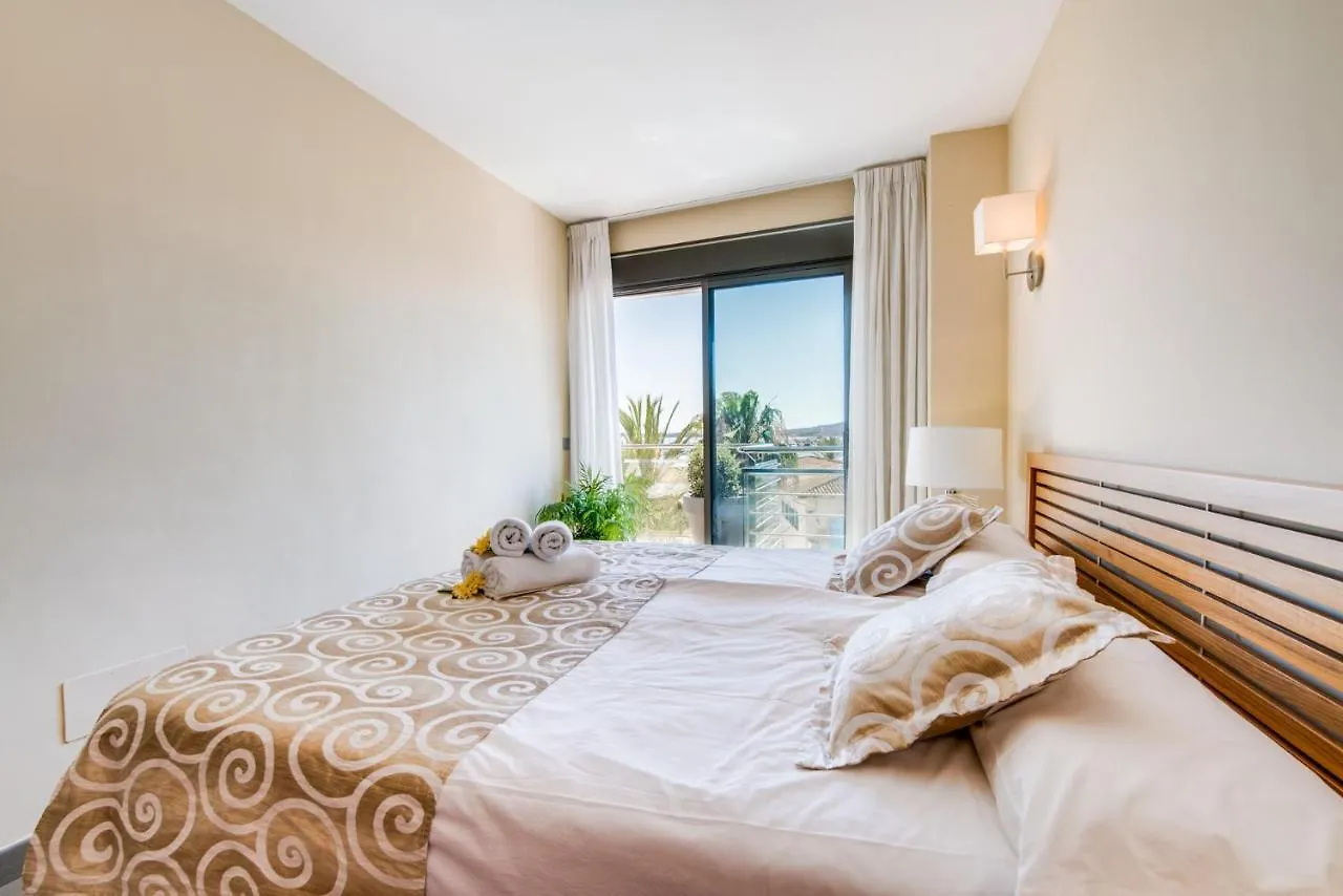 Ideal Property Mallorca - Portobello Port d'Alcúdia 0*,  Espagne